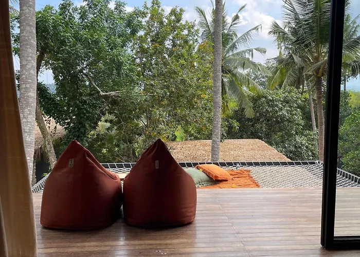 Hotel Spice Trader *